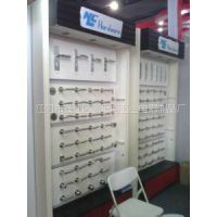 江門市蓬江區(qū)新聰明五金電器制品廠 專業(yè)生產(chǎn)拉手、門碰門吸與插銷塑膠制品